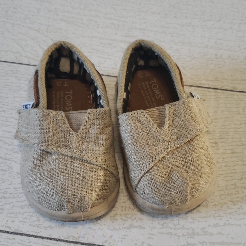Toms baby shoes 3